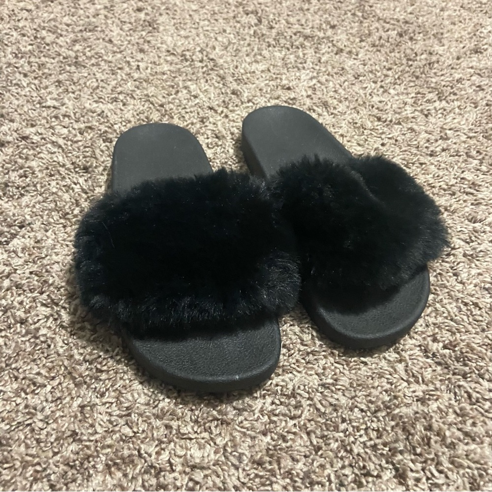 Black Furry Slide Sandals